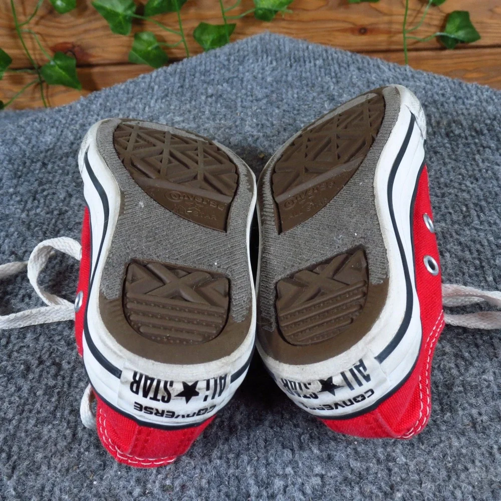 Converse Chuck Taylor All‎ Star Unisex Toddler Low Top Shoe Size 11 Casual Red